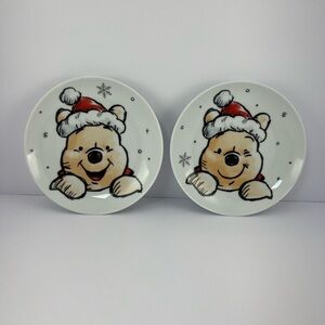 Disney Winnie The Pooh Appetizer‎ Plates Set of 2 Santa Hat Christmas Party 6"